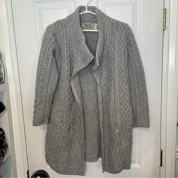 ARAN Sweater Market Ireland 100% Merino Wool Grey Zip Cardigan Small - Picture 3 of 9